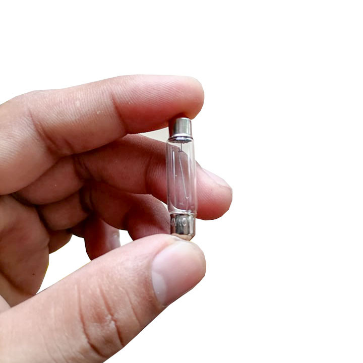 1PC PEANUT BULB DOME LIGHT 24V 36mm