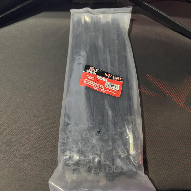 100pcs (4.8 x 250mm) BLACK NYLON CABLE TIE