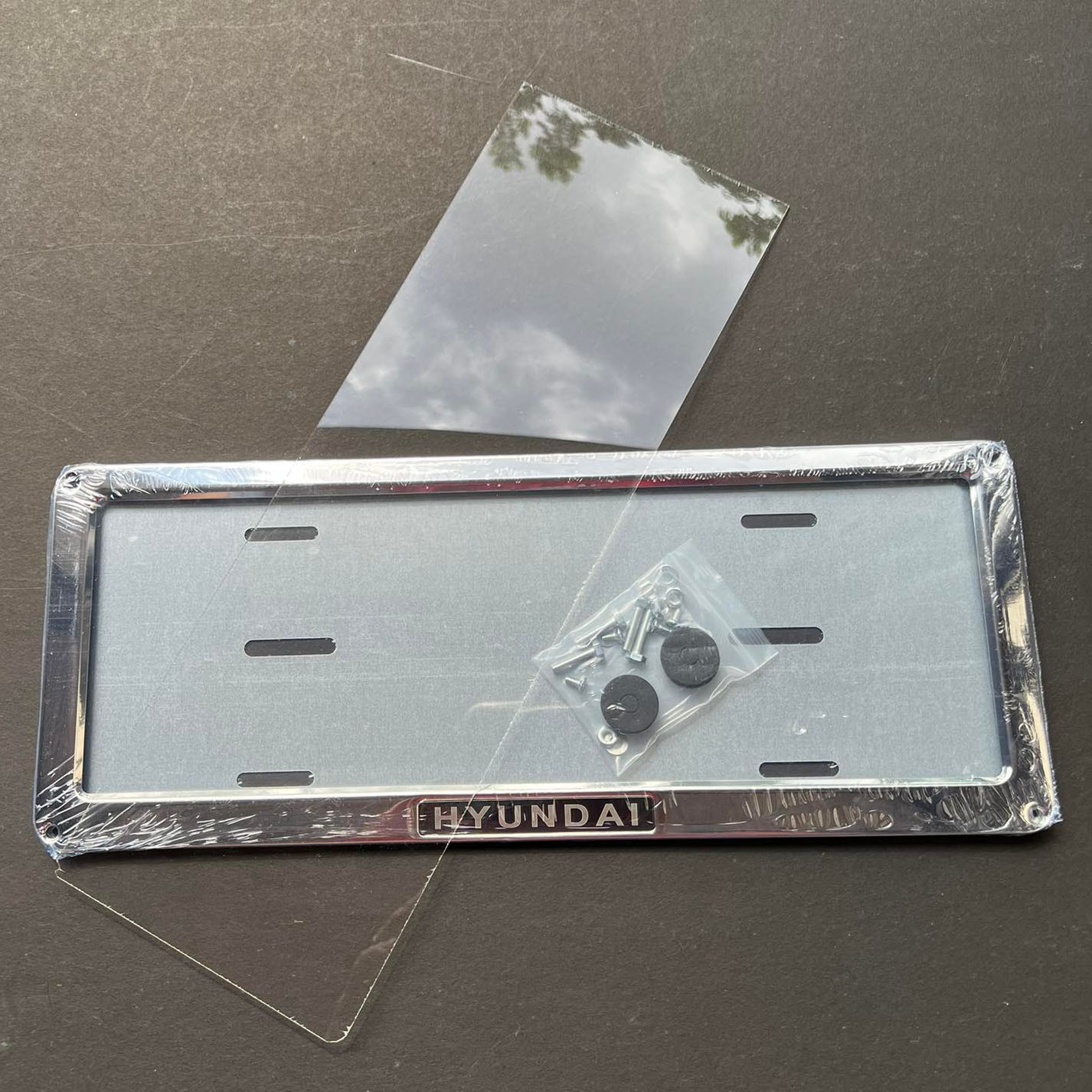 1PC HYUNDAI Car Plate Cover Deflector Chrome Plate License Frame Cover with Clear Number Cover